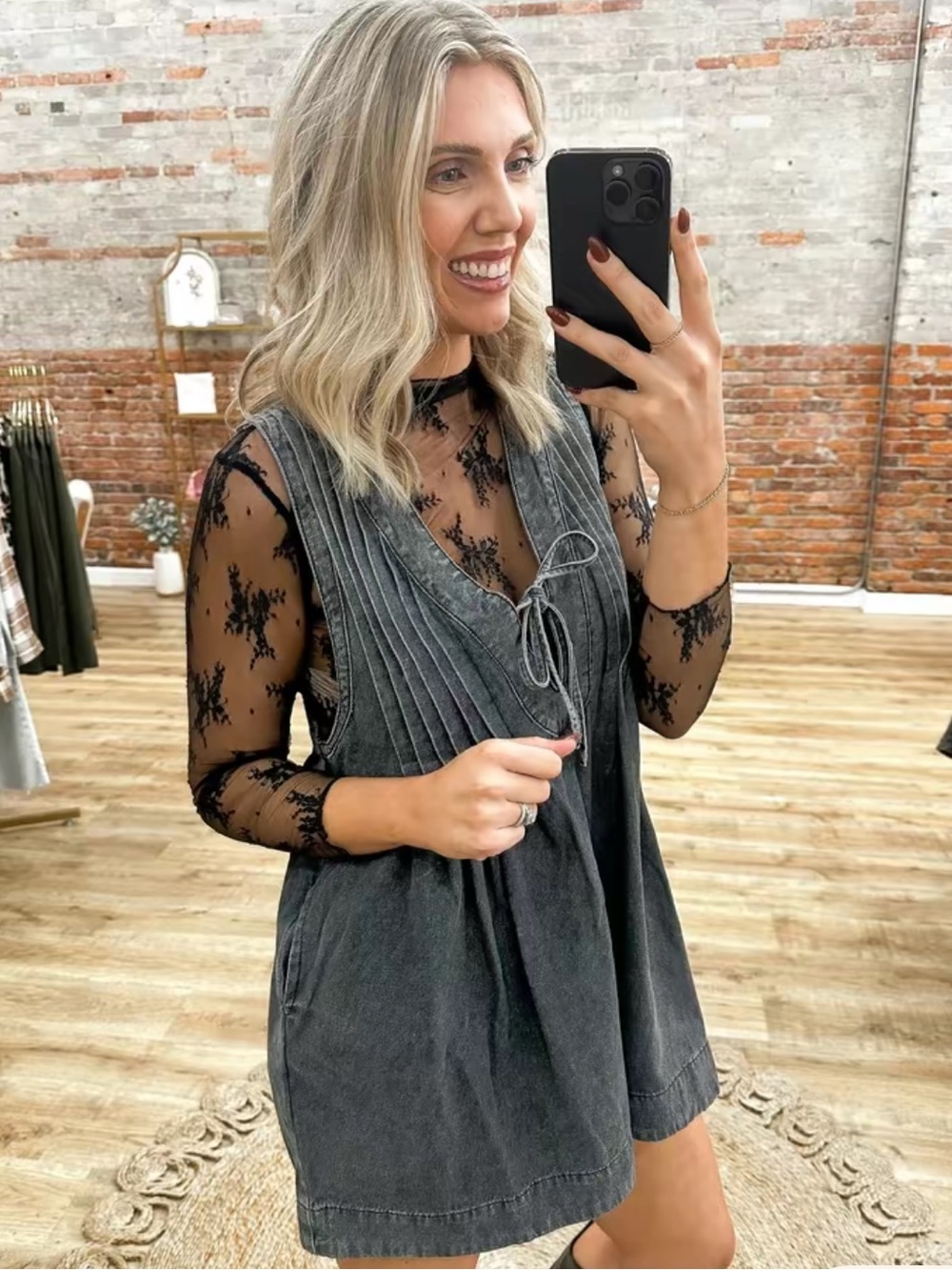Lace mesh black long sleeve